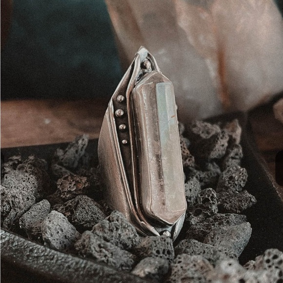 Acid Queen Lodolite Amplifier Ring, Size 7.25 - Picture 5 of 14